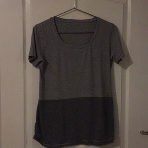 Lululemon t shirt